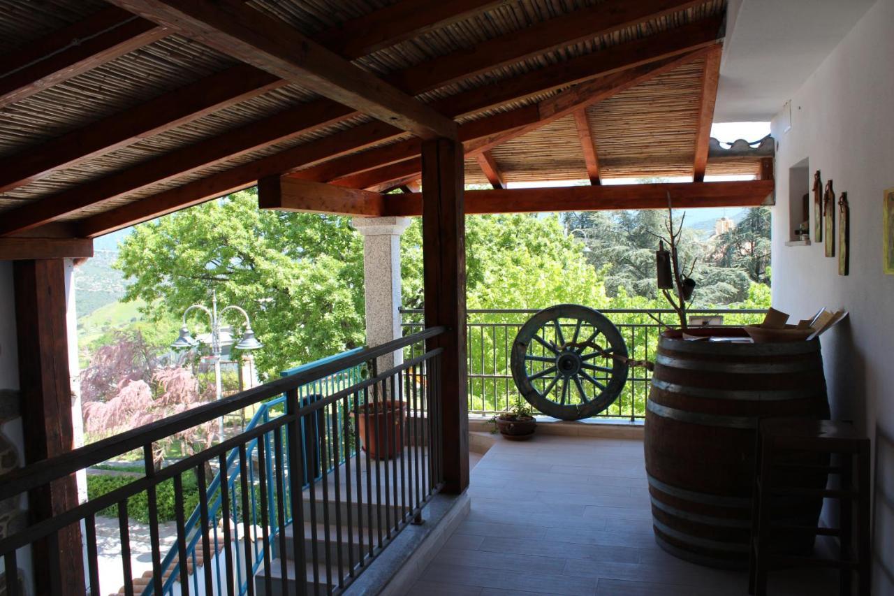 Bed And Breakfast Murales Orgosolo Ngoại thất bức ảnh