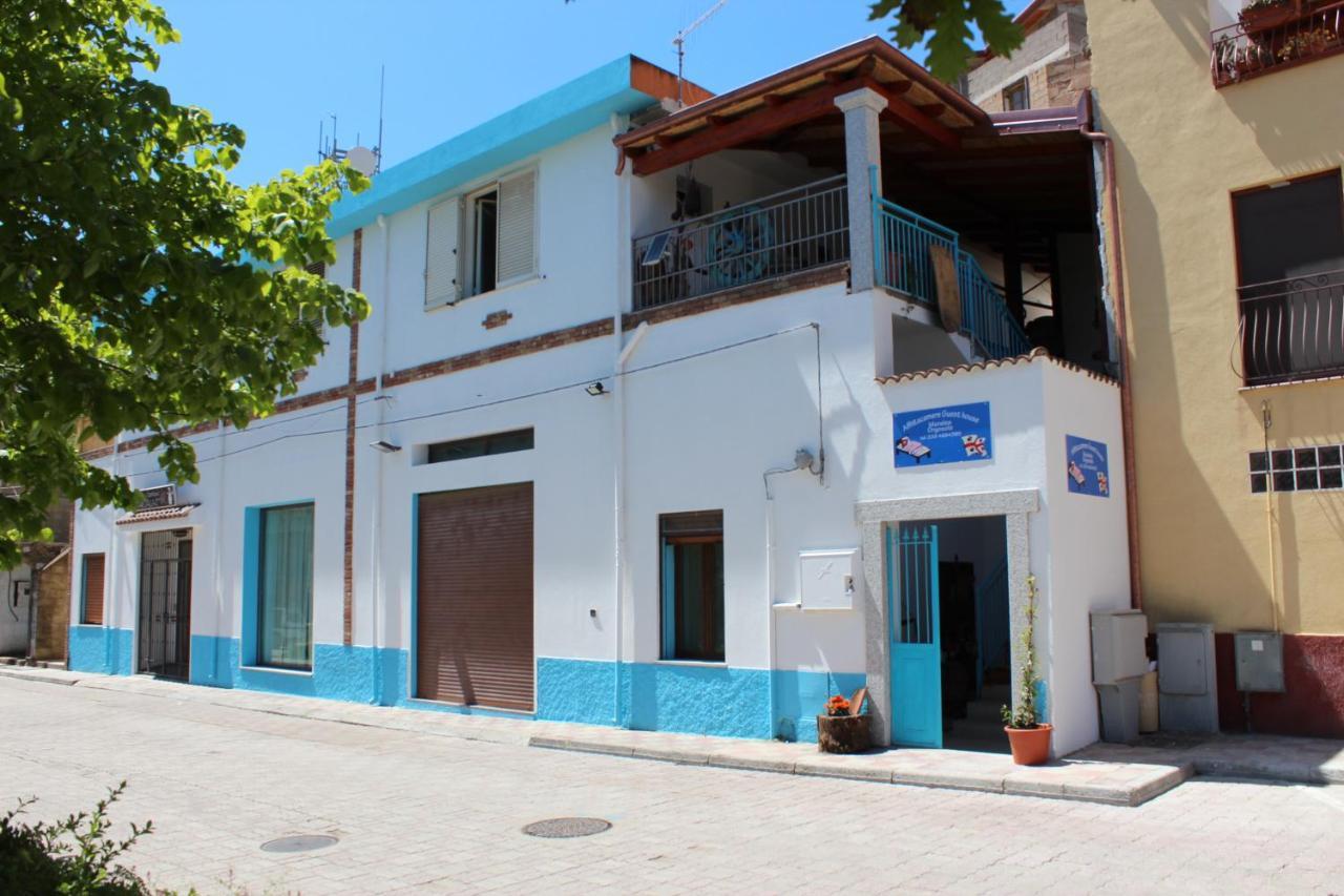 Bed And Breakfast Murales Orgosolo Ngoại thất bức ảnh