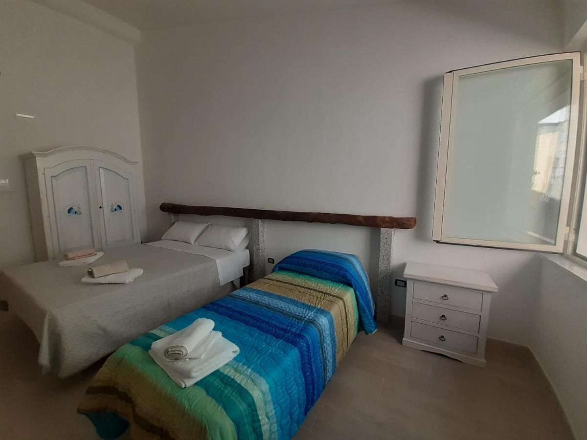 Bed And Breakfast Murales Orgosolo Ngoại thất bức ảnh